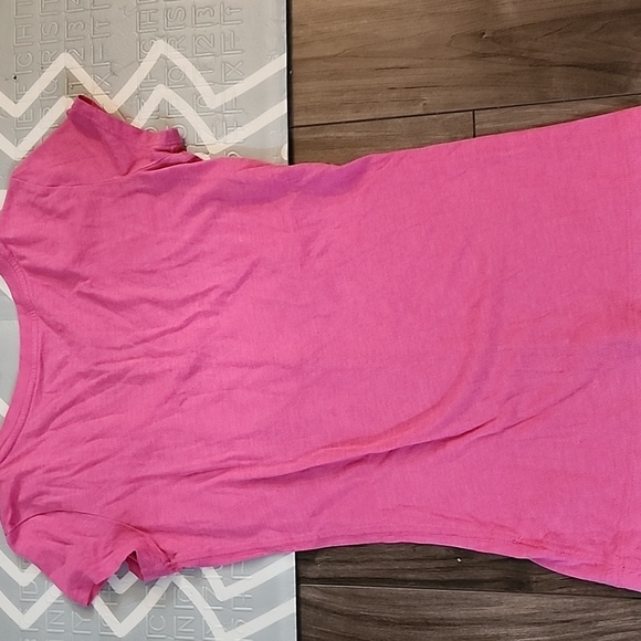 Women's XS T-shirts - Picture 8 of 16